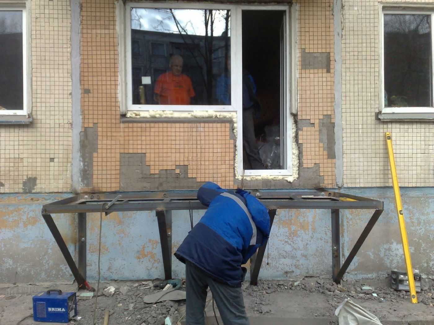 Пристройка балкона на первом этаже: разрешение и строительство