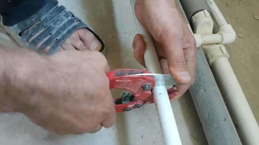 Что делать, если стоит вода в подвале дома: инструкция и образцы