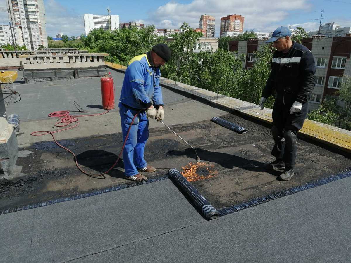 Как правильно произвести ремонт мягкой кровли с помощью специальной технологии