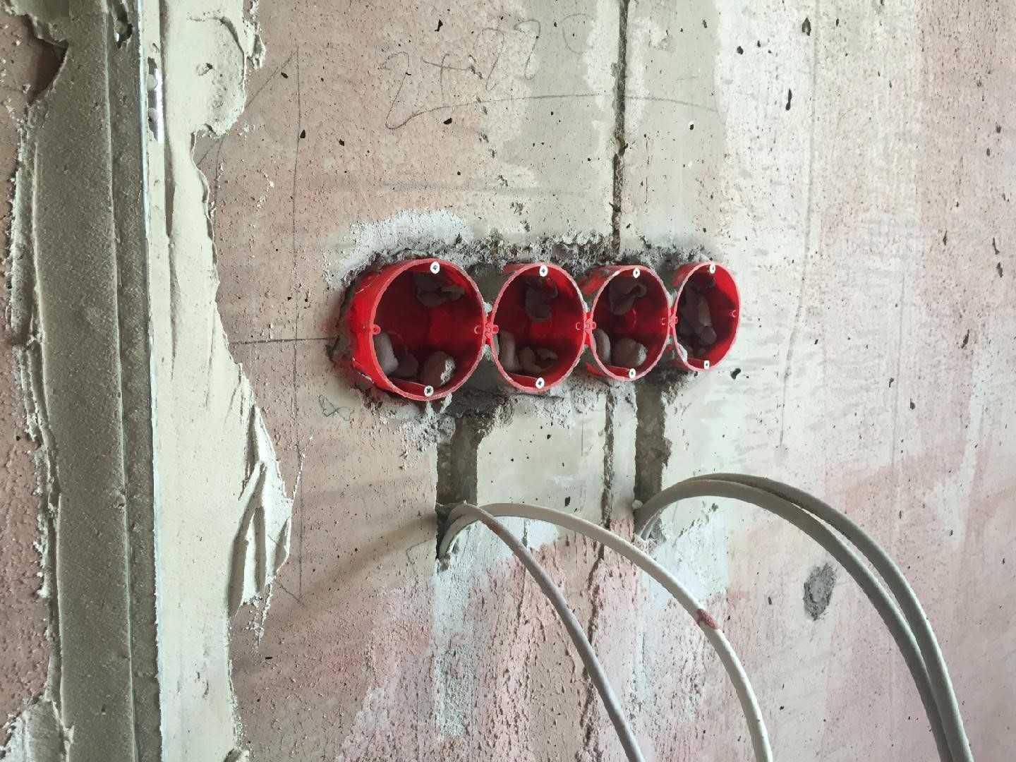 ⚡ что делать на месте старой розетки, если она вываливается из стены: советы мастера